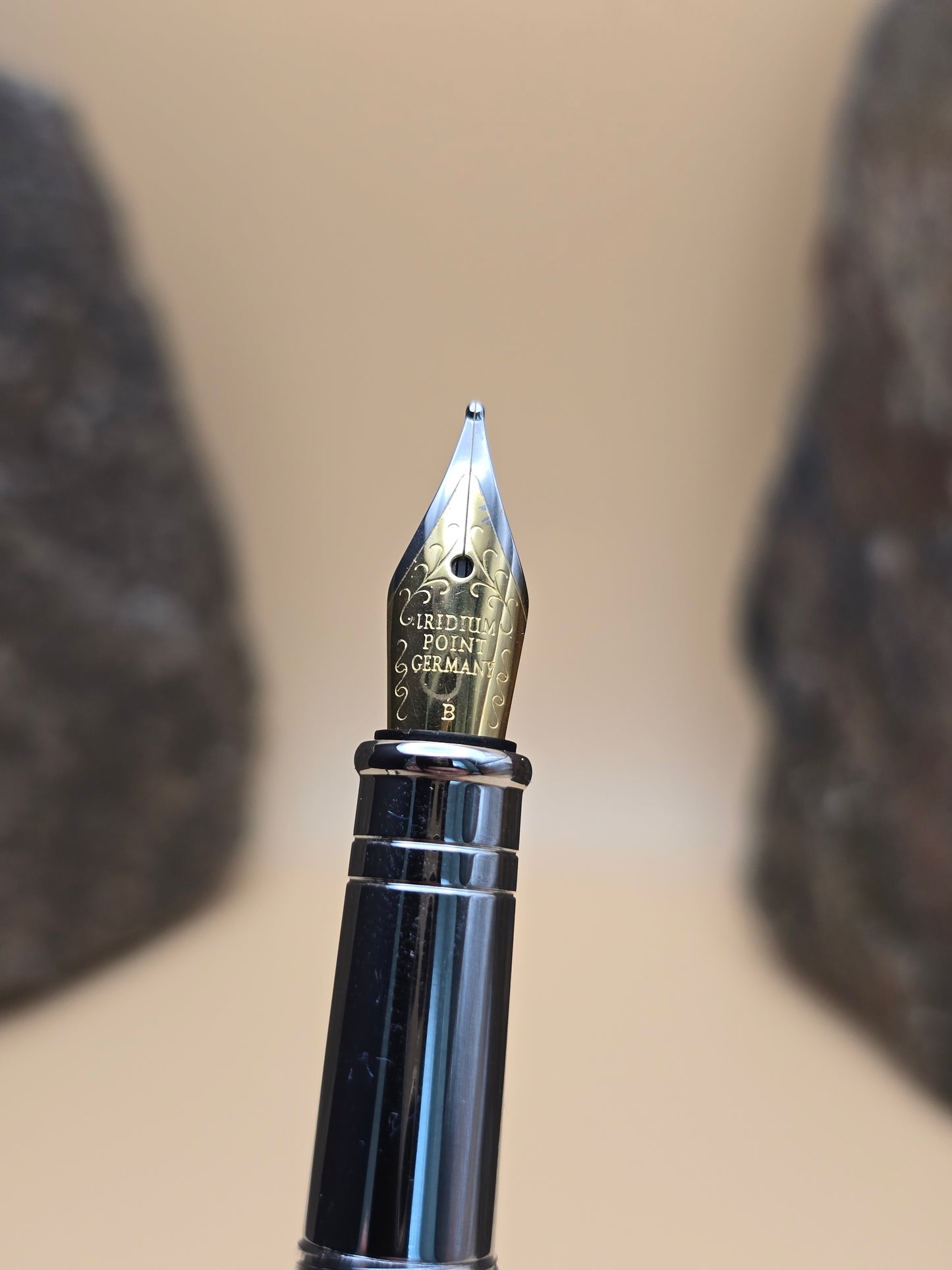 Premium Amboyna Burl Fountain Pen