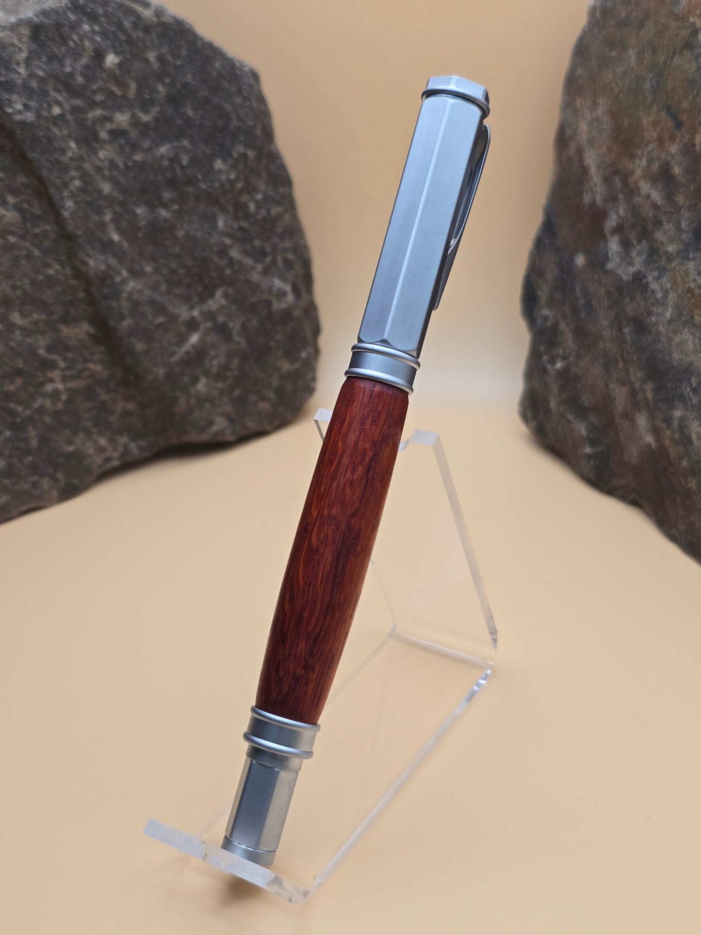 Paduk wood Magnetic Cap Rollerball