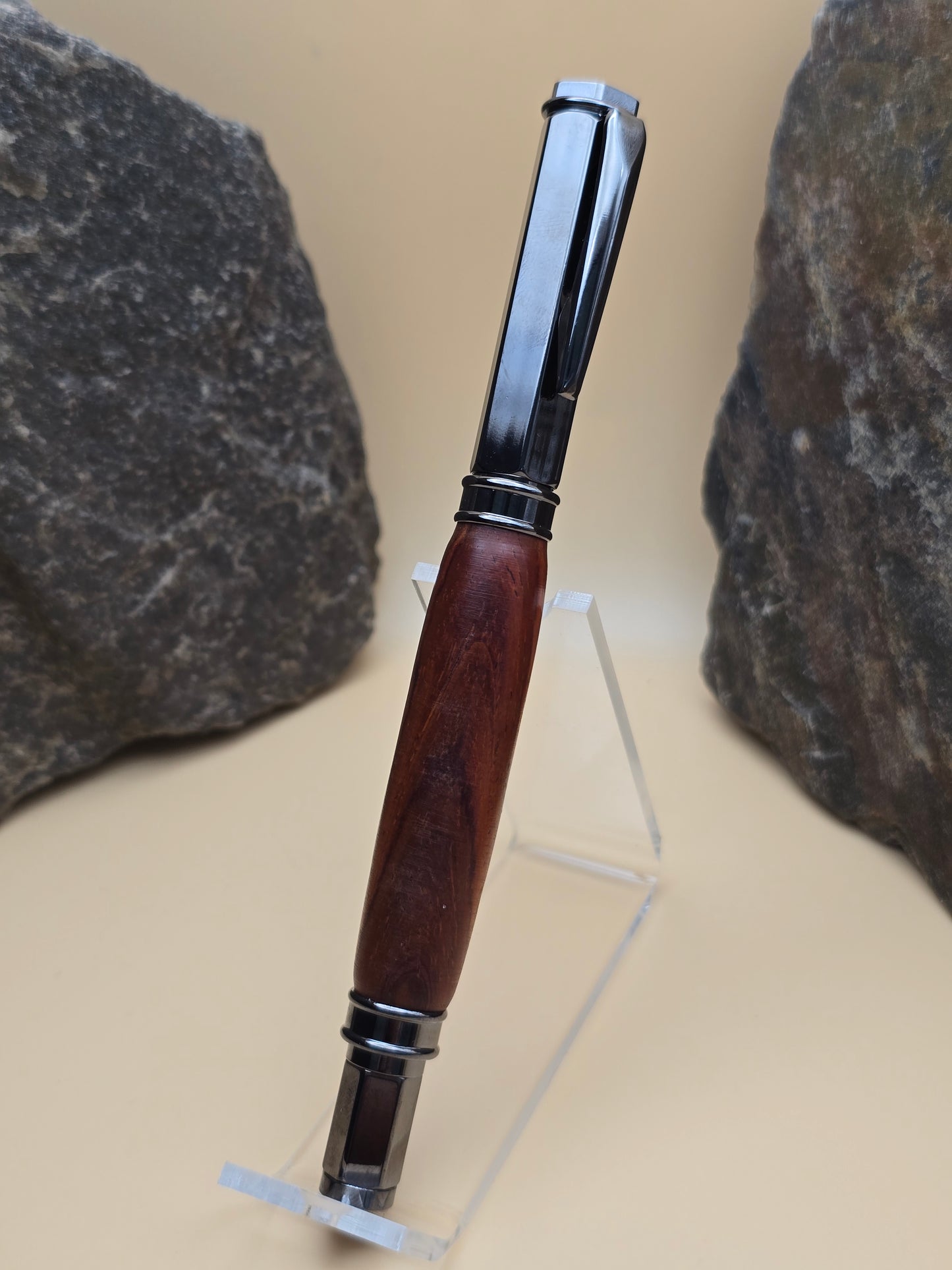 Cocobolo magnetic capped rollerball