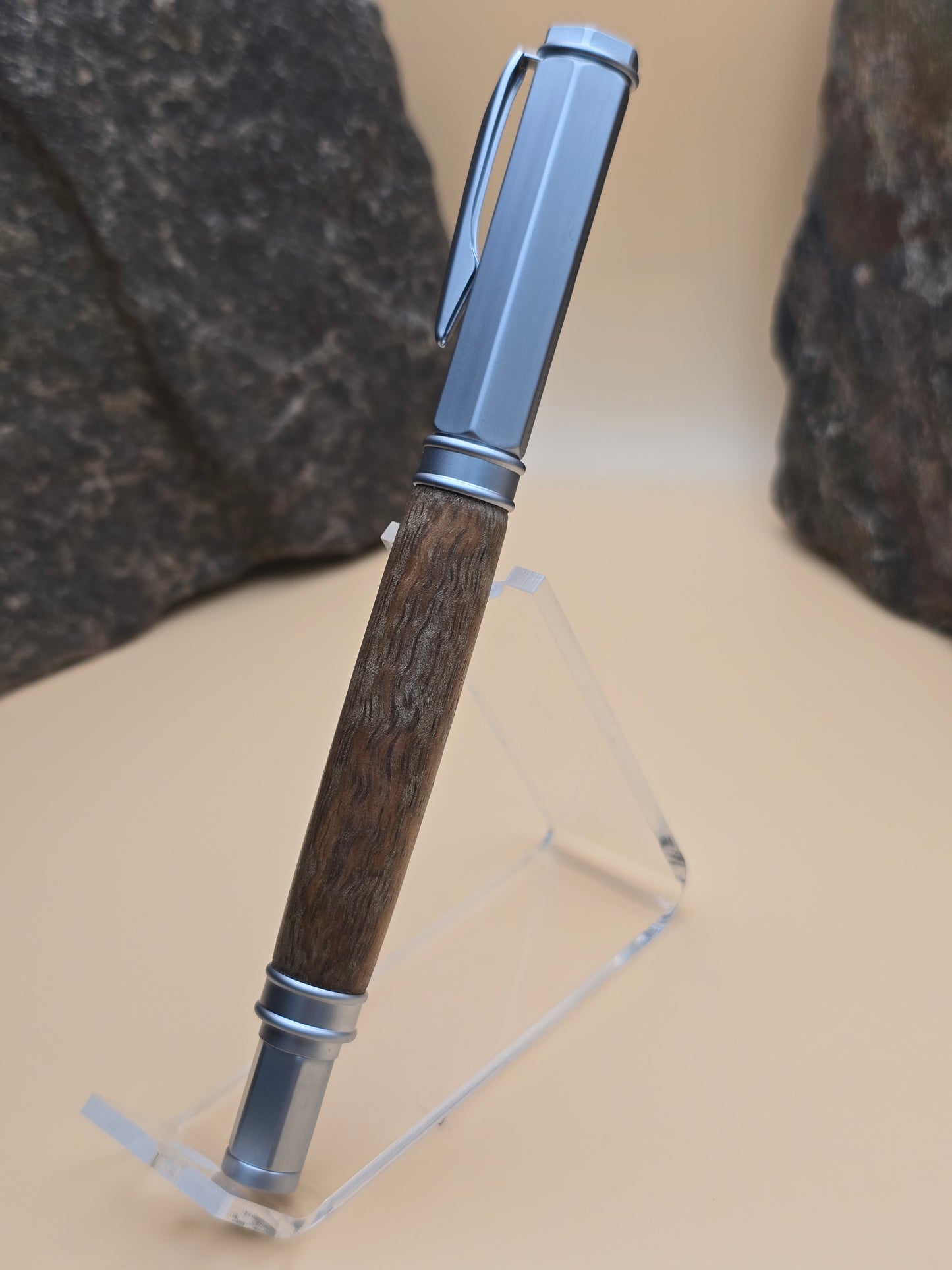 Curly Mango Magnetic capped rollerball