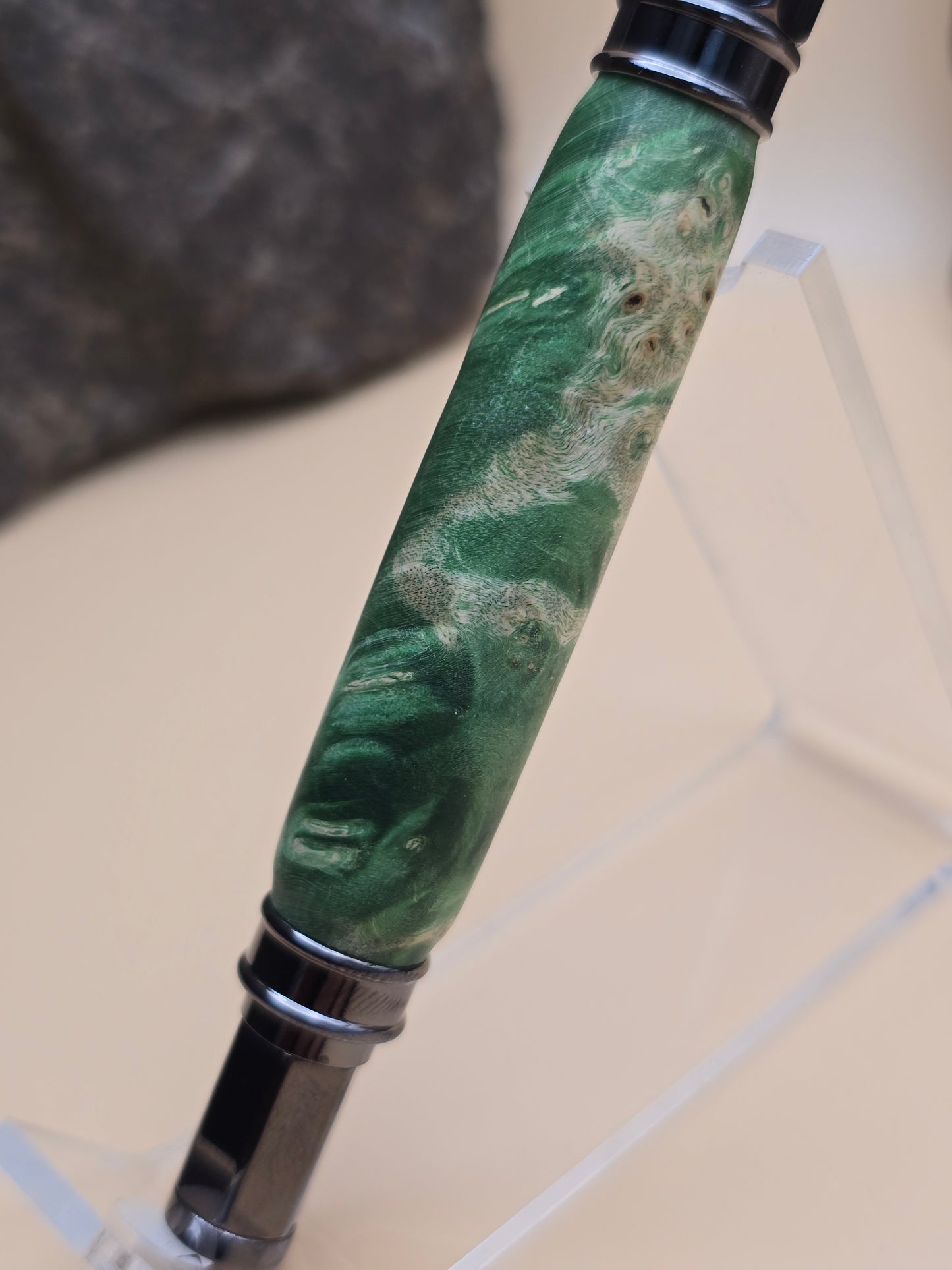Green Dyed Box Elder Burl Magnetic Cap Rollerball Pen