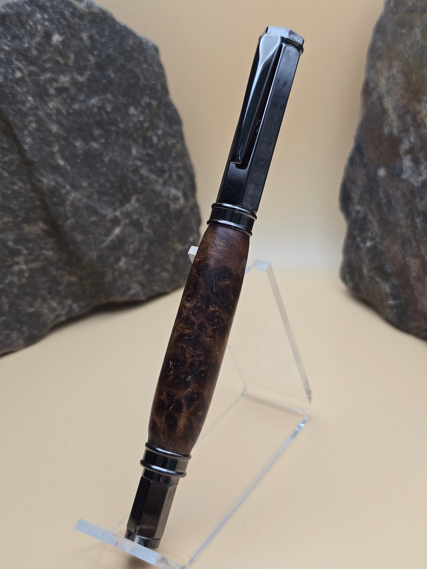 Rare Amboyna Burl Magnetic Cap Rollerball