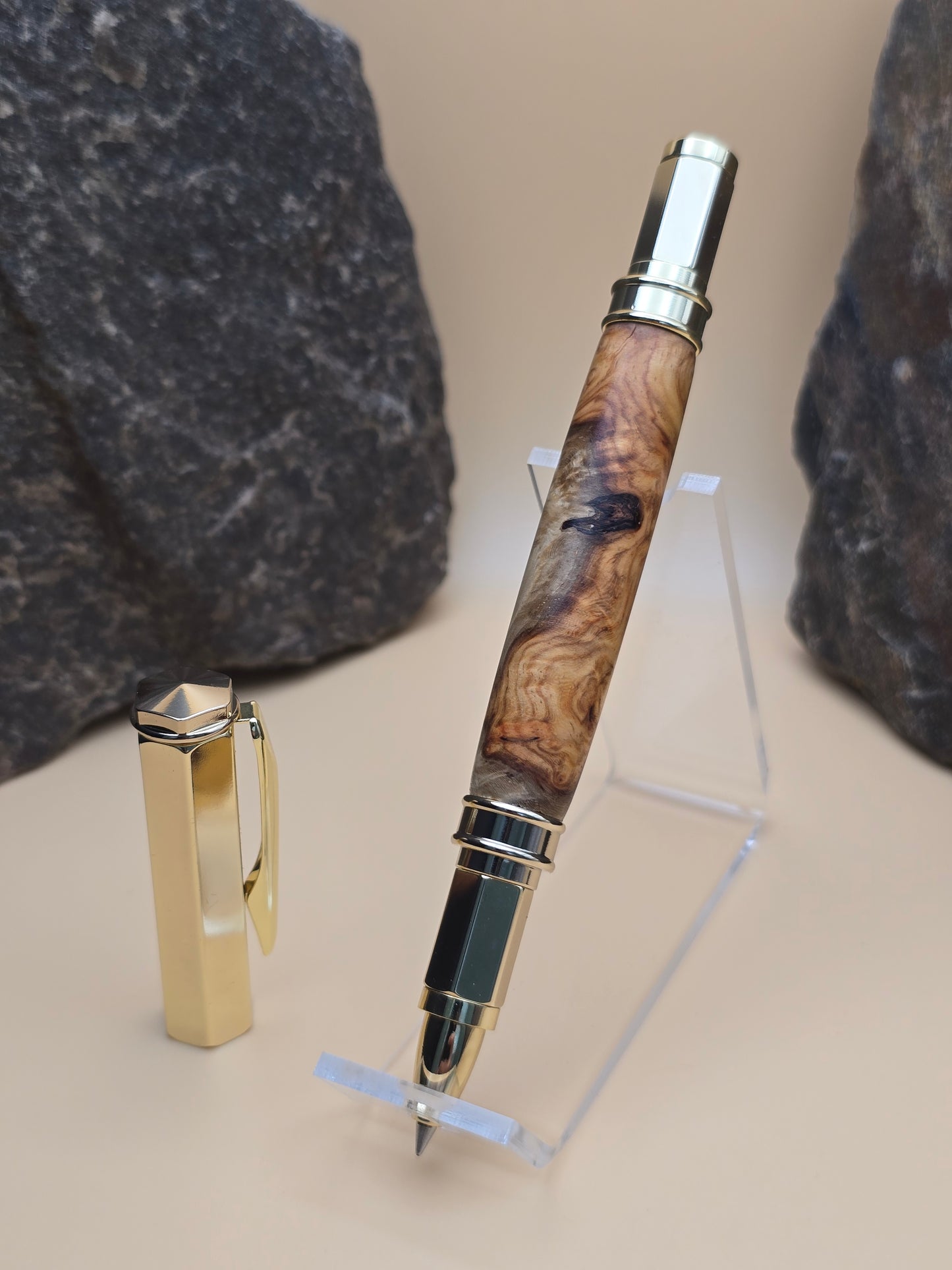 Amboyna Burl Magnetic Cap Rollerball
