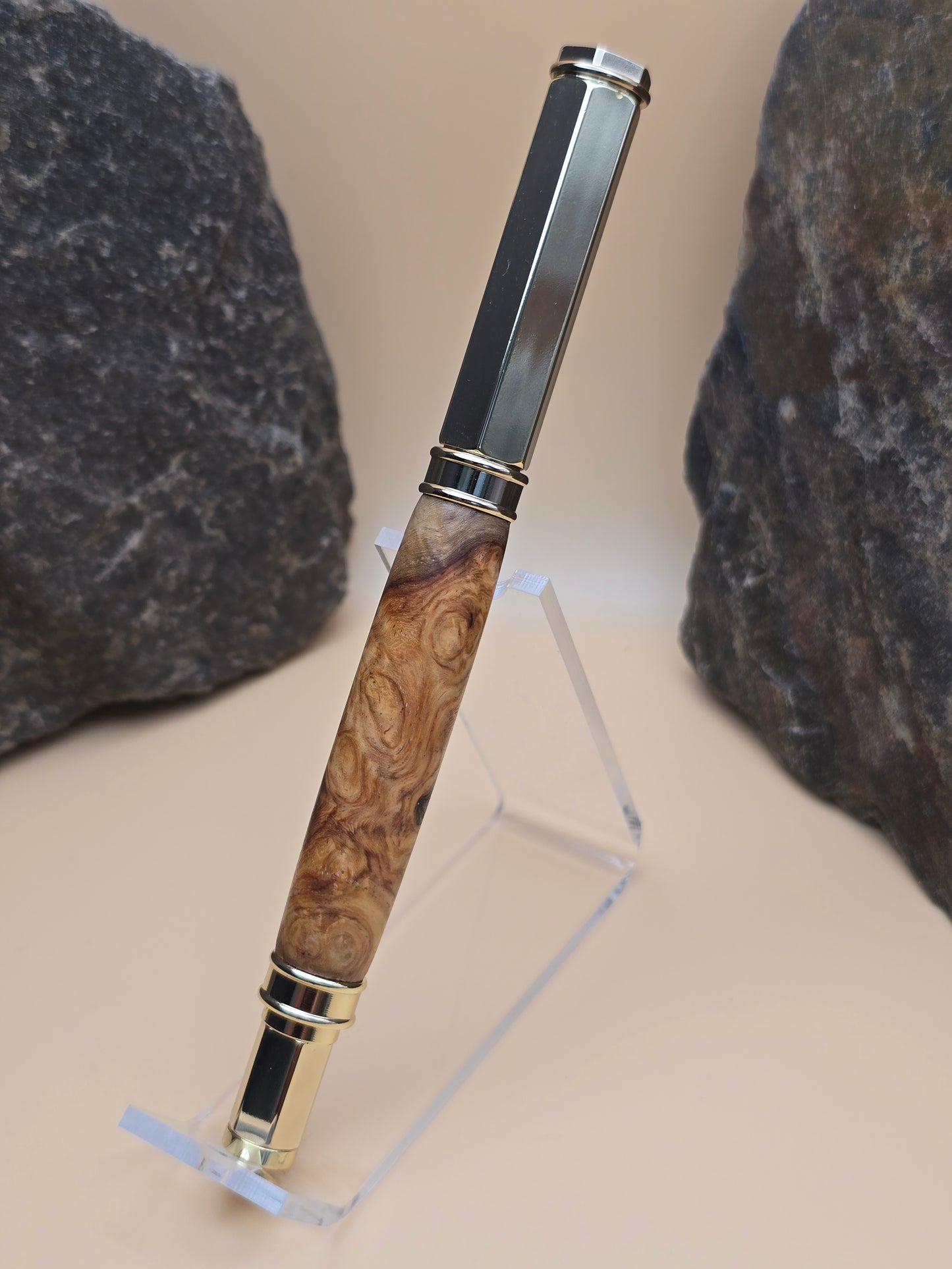 Amboyna Burl Magnetic Cap Rollerball