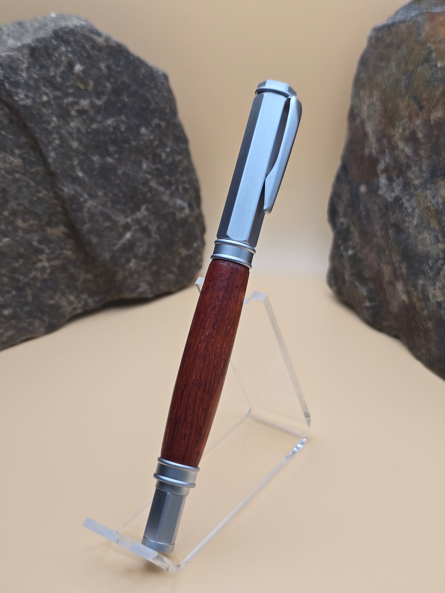 Paduk wood Magnetic Cap Rollerball