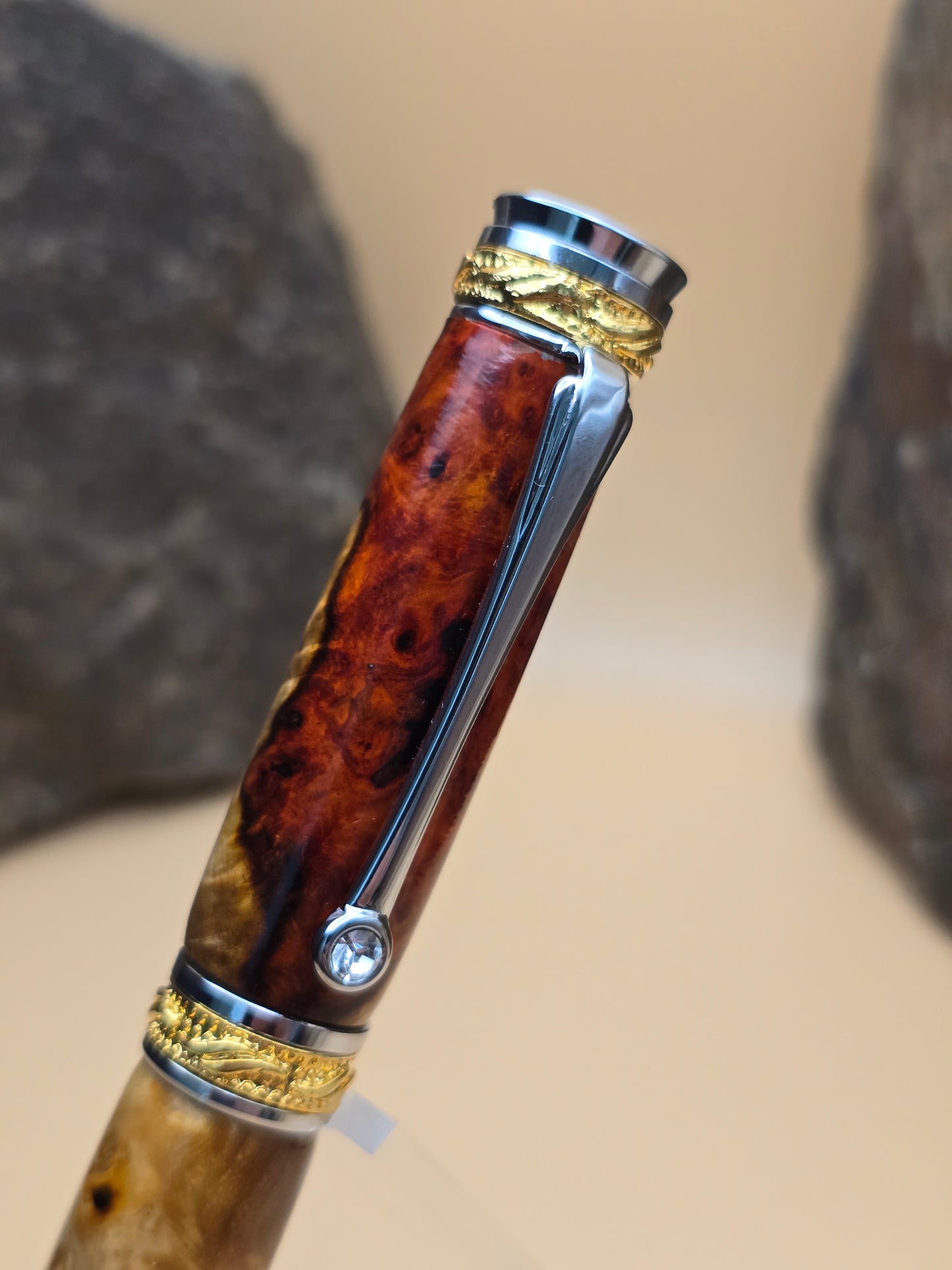 Premium Amboyna Burl Majestic Fountain Pen