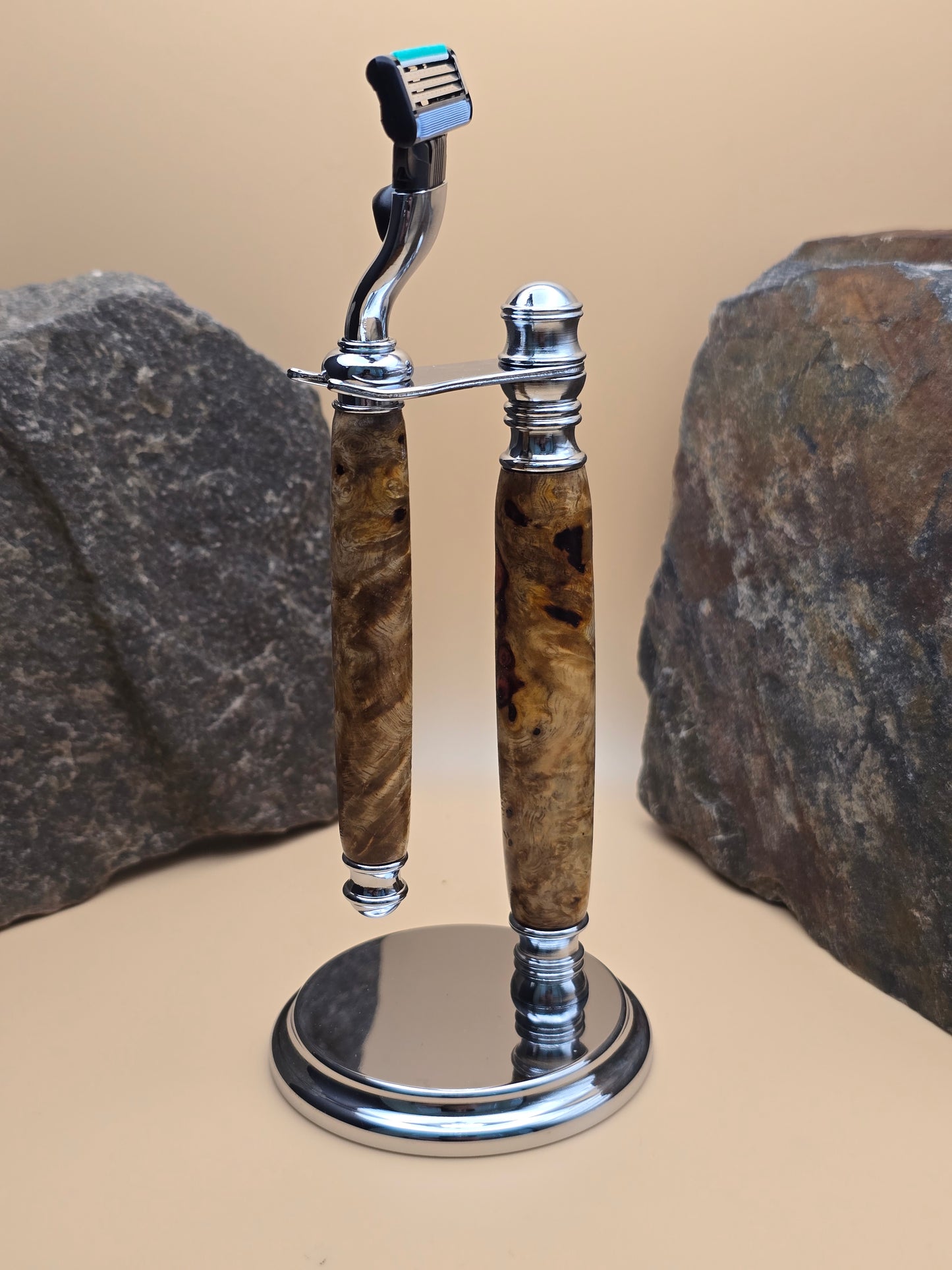 Razor and Stand