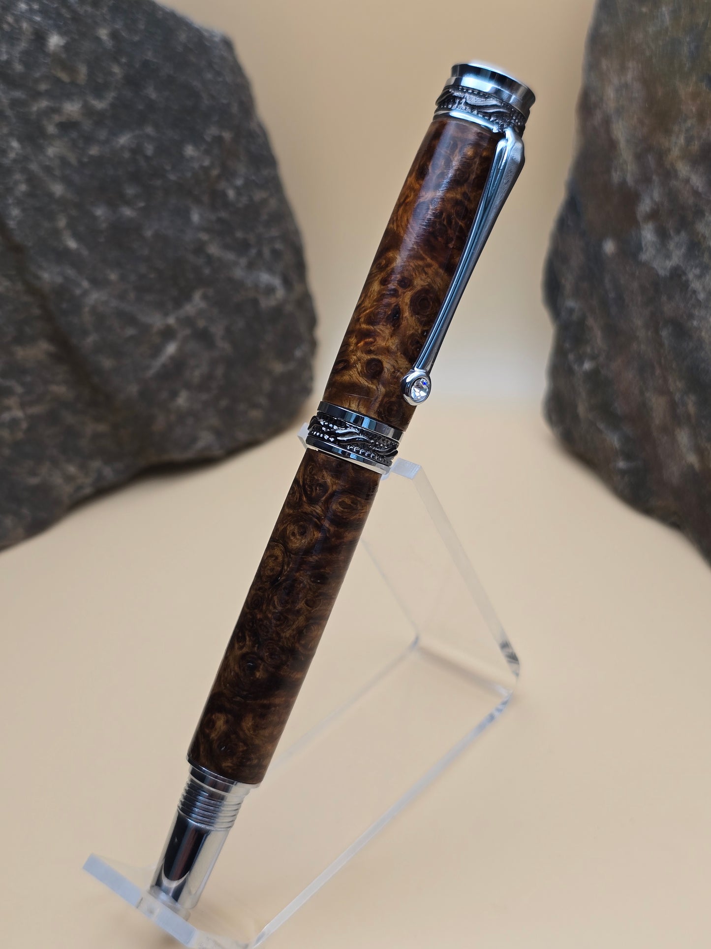 Amboyna Burl Majestic Fountain Pen