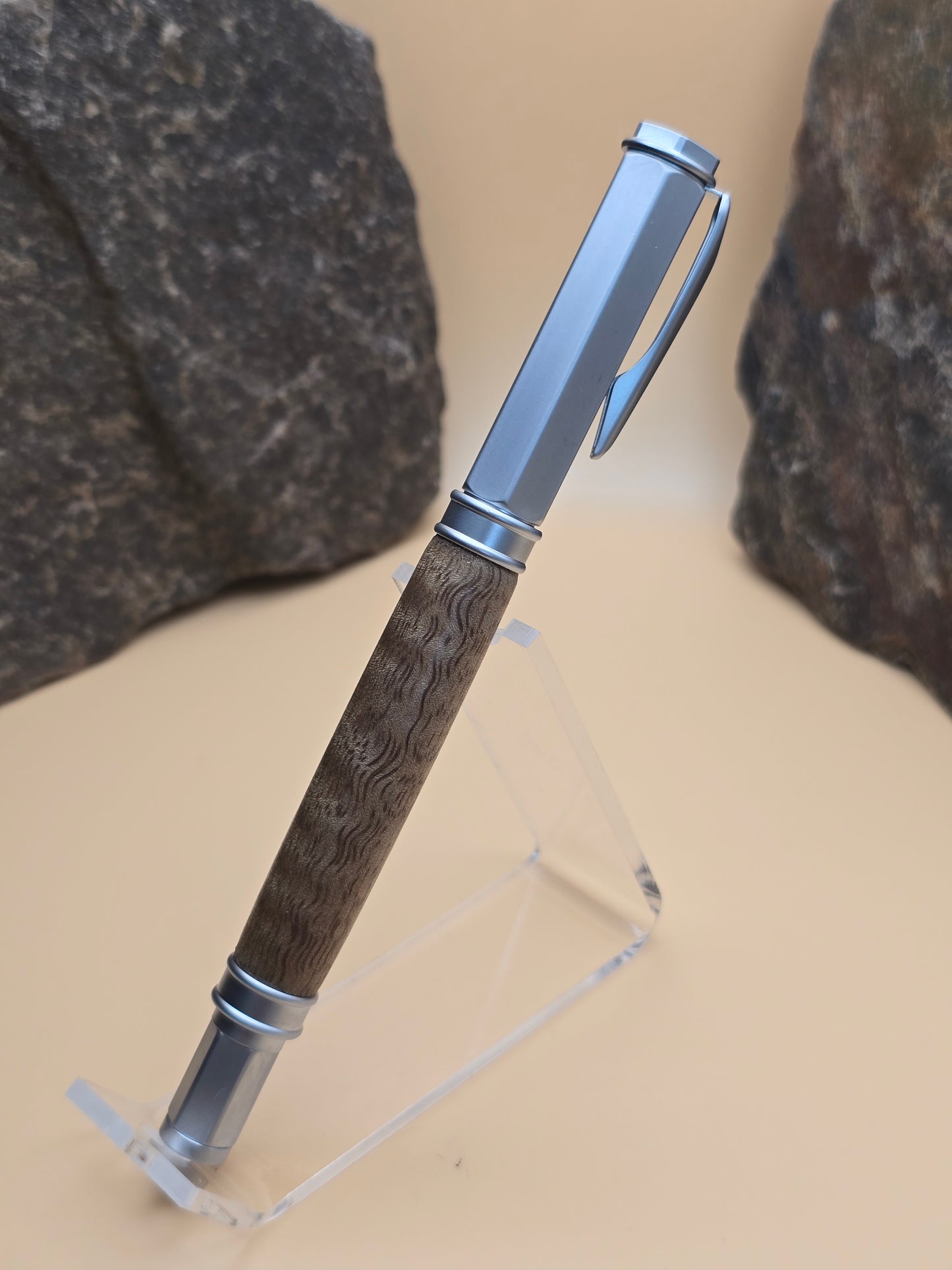 Curly Mango Magnetic capped rollerball