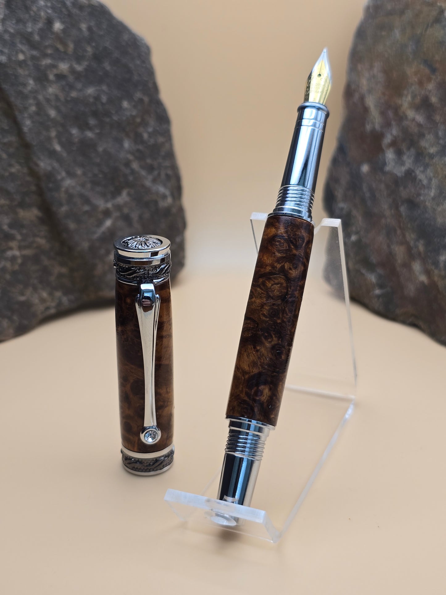 Amboyna Burl Majestic Fountain Pen