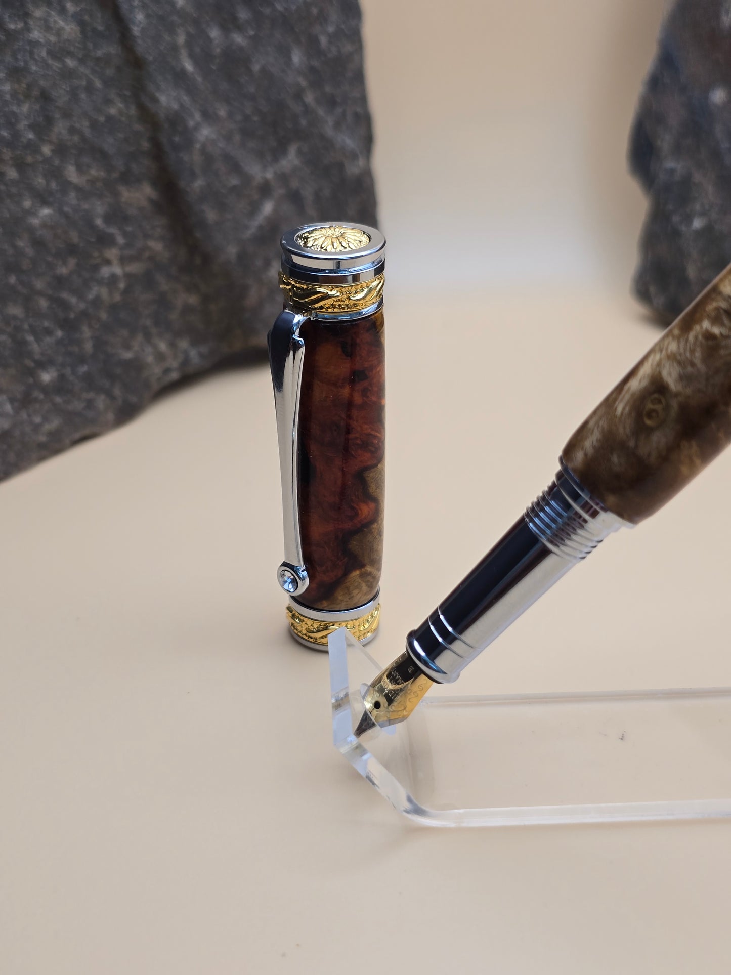 Premium Amboyna Burl Majestic Fountain Pen