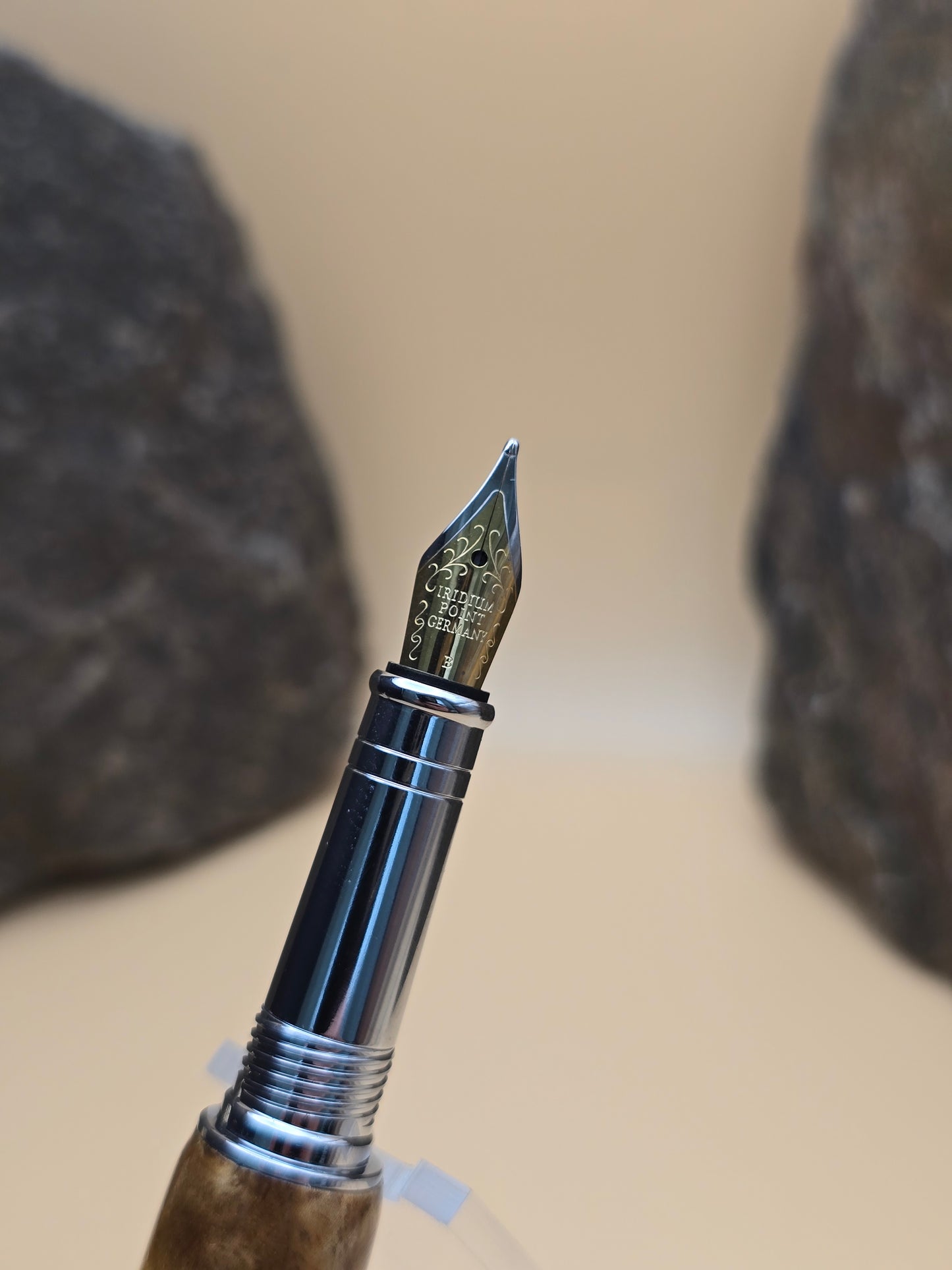 Premium Amboyna Burl Majestic Fountain Pen