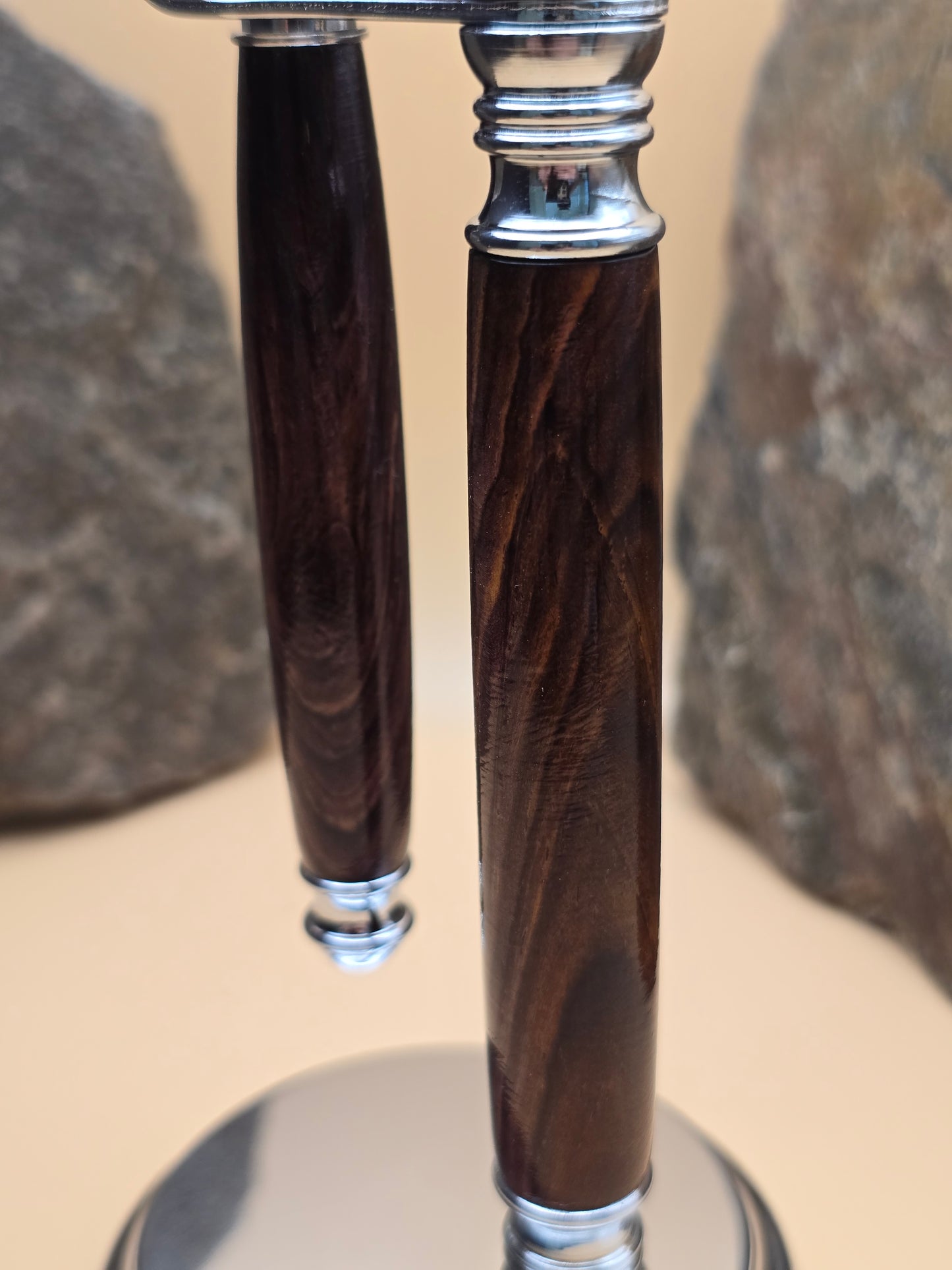 Razor and Stand