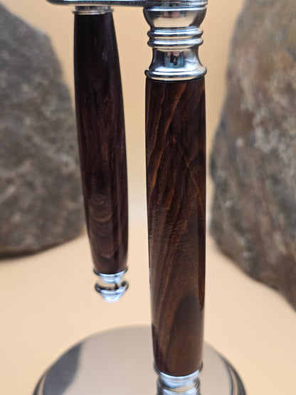 Razor and Stand
